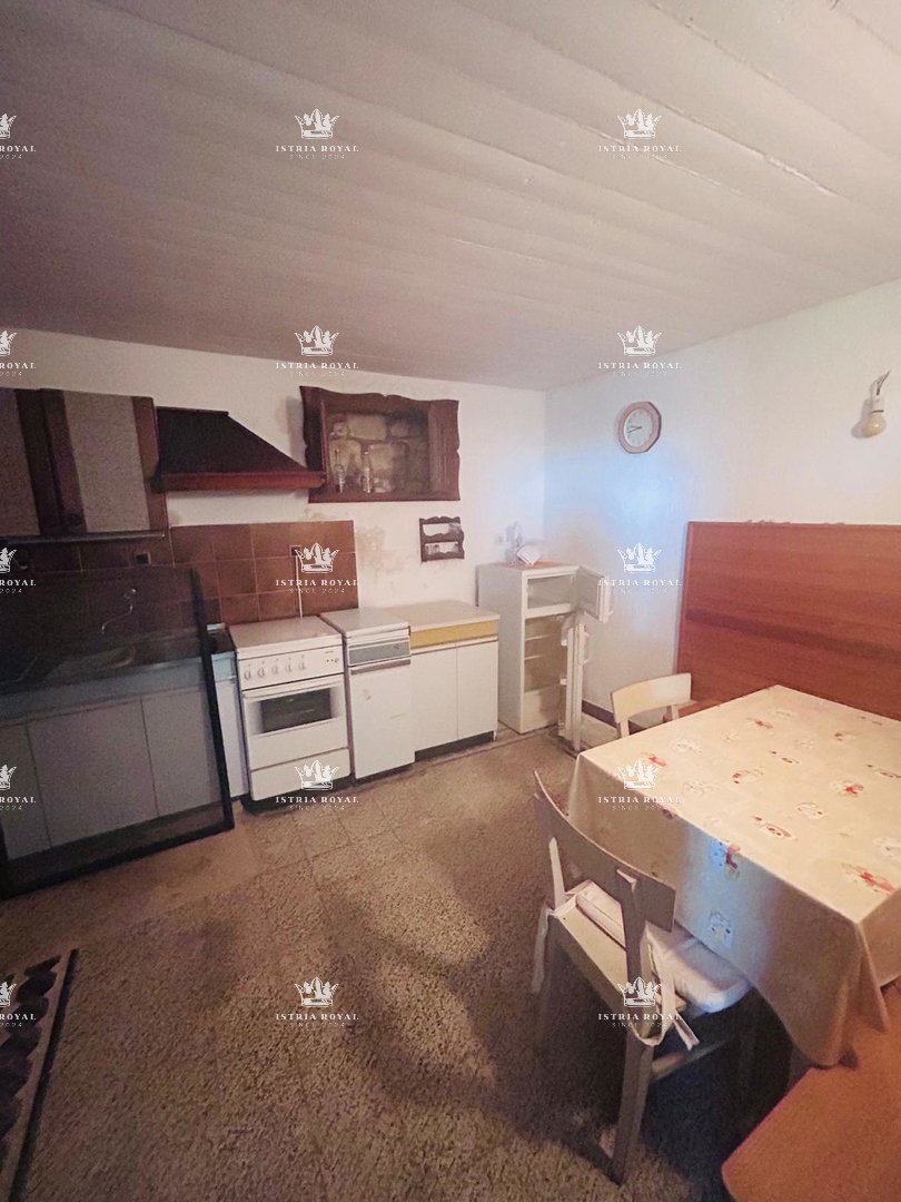 Casa con vista mare in Istria – 170 m² di superficie abitabile su 665 m² di terreno | Prezzo: 250.000 €